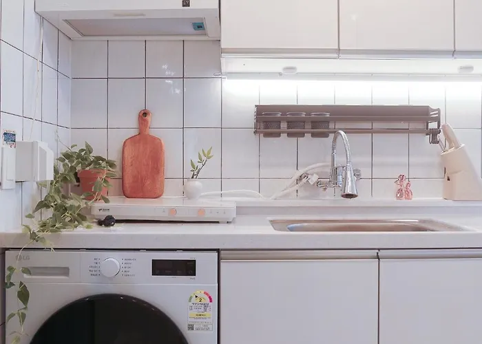 Hongdae#hongik Univ Station 9 Min Walk#airport Railroad Access#free Parking#free Netflix#free Wifi#luggage Storage#washer And Dryer Appartement