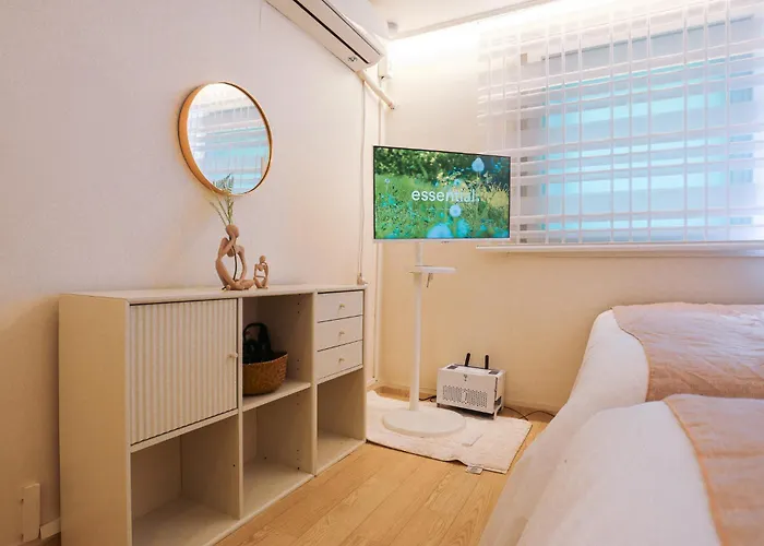 Hongdae#hongik Univ Station 9 Min Walk#airport Railroad Access#free Parking#free Netflix#free Wifi#luggage Storage#washer And Dryer