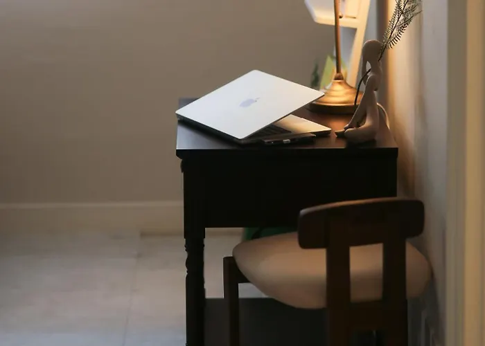 Appartement Hongdae#hongik Univ Station 9 Min Walk#airport Railroad Access#free Parking#free Netflix#free Wifi#luggage Storage#washer And Dryer *