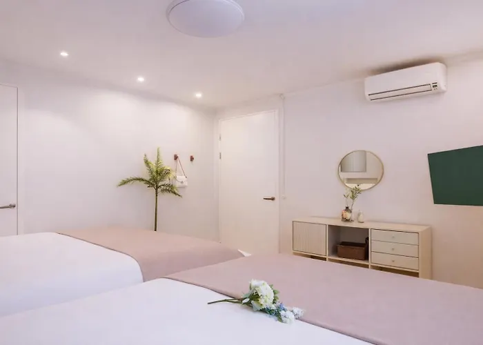 Hongdae#hongik Univ Station 9 Min Walk#airport Railroad Access#free Parking#free Netflix#free Wifi#luggage Storage#washer And Dryer Appartement *