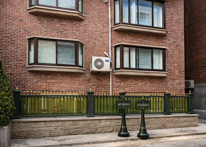 Hongdae#hongik Univ Station 9 Min Walk#airport Railroad Access#free Parking#free Netflix#free Wifi#luggage Storage#washer And Dryer Appartement *